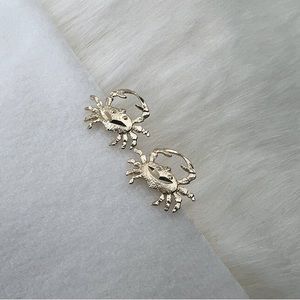 14k solid Gold Crab Zodiac Cancer Earrings